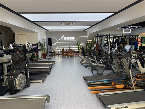 BB贝博艾弗森.JPG BB贝博艾弗森.JPG